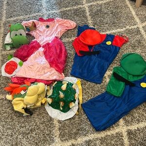 Super Mario Halloween Costumes (family of 5!)